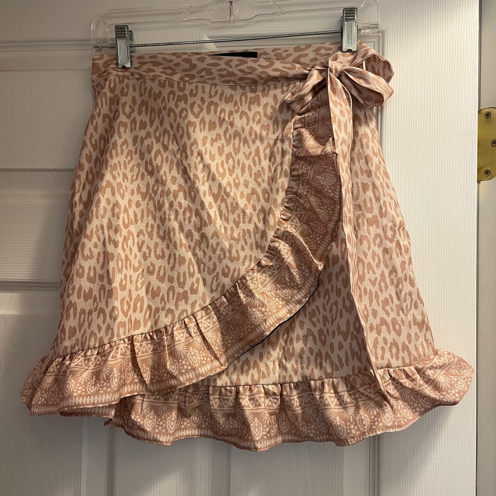 Kendall & Kylie Tan Ruffled Leopard Faux Wrap Skirt Medium